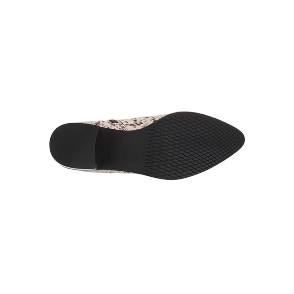 Blondo Elvina Waterproof Ankle Boots - Picture 5 of 5